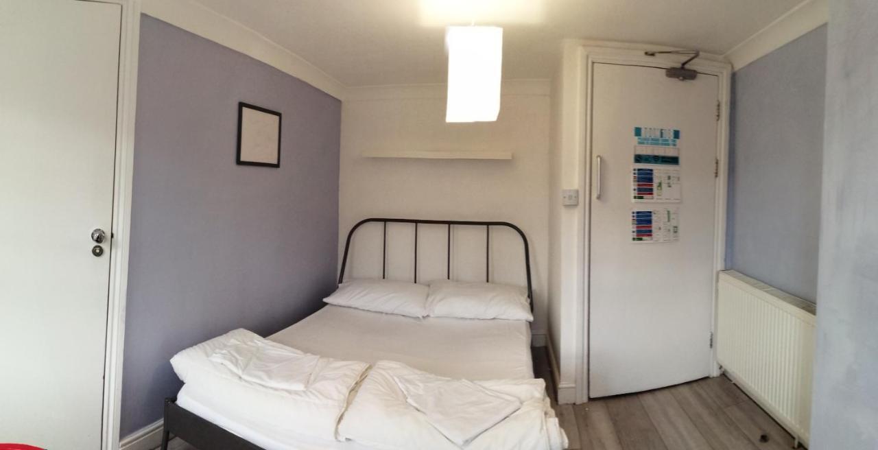 Gallery Hyde Park Hostel Londra